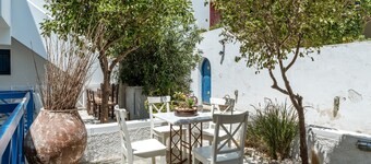 Holiday Home 'Waterfront Masterpiece' with Sea View, Wi-Fi and Air Conditioning