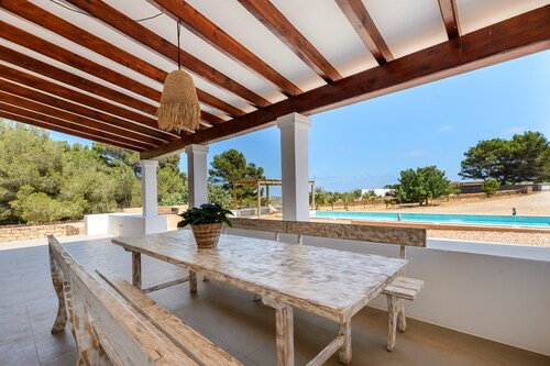 Villa 'Casa S'Olibassa' with Private Pool, Wi-Fi and Air Conditioning