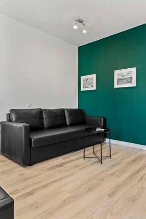 TV - Aquarius Upscale Flat in the Heart of Bucharest (Bucure?ti)