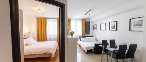 1 soverom, strykejern/-brett, reiseseng for barn og wi-fi