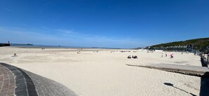 Tæt på stranden