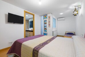 2 habitaciones, tabla de planchar con plancha y wifi gratis 