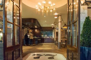 Dining - Accessible King | Art Gallery | Loaner Bikes (New Orleans)