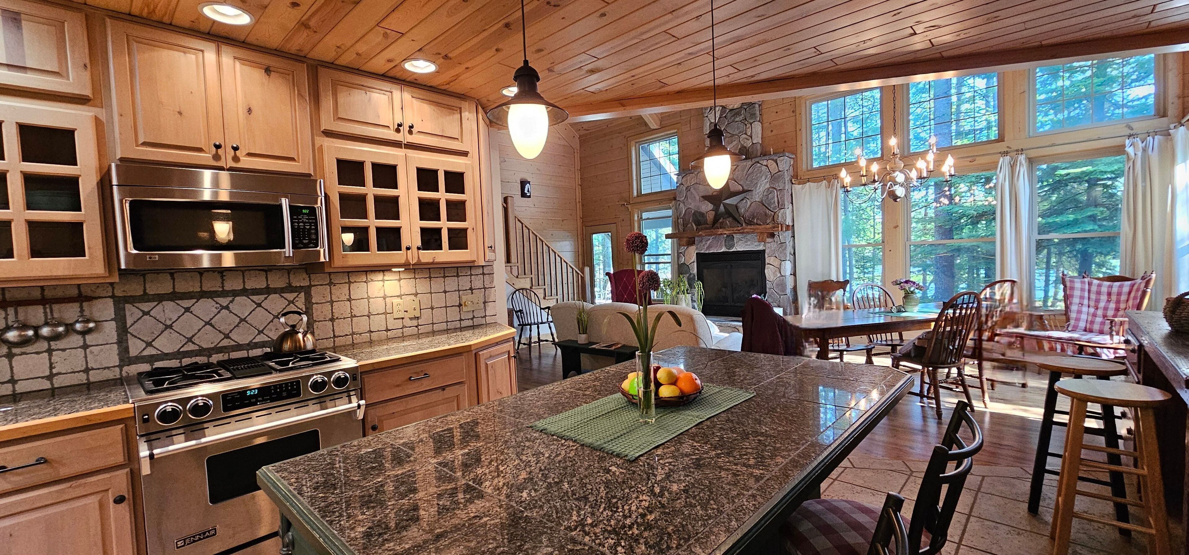 ثلاجة، ميكروويف، فرن، موقد طهي مسطح