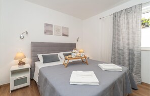 2 sovrum, resesäng, gratis wi-fi och sängkläder