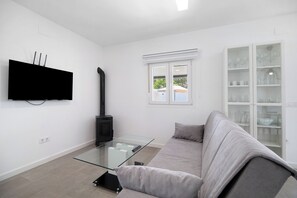 Televisie en een open haard