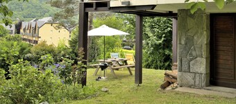 Chalet 'Appartement Les Isards' with Mountain View, Wi-Fi and Air Conditioning