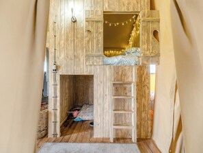 3 Schlafzimmer, kostenloses WLAN, Bettwäsche