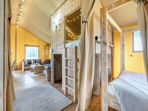 3 Schlafzimmer, kostenloses WLAN, Bettwäsche