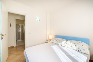 2 soverom og sengetøy