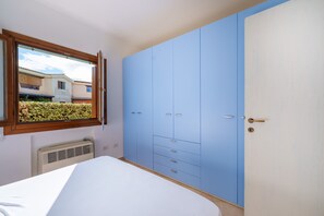 2 makuuhuonetta, vuodevaatteet