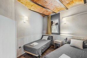 2 makuuhuonetta, ilmainen Wi-Fi, vuodevaatteet