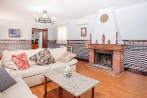 تلفزيون، مدفأة