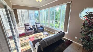 Smart TV, DVD player, books