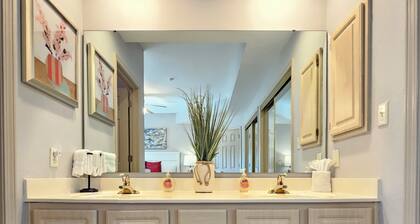 Paradise View Walk-in Suite at the Legacy at Thousand Hills! Great Rates!