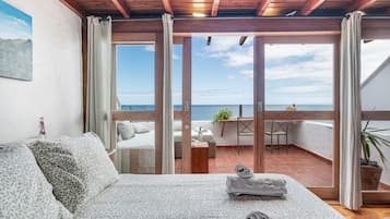 2 多间卧室、免费 WiFi、床单