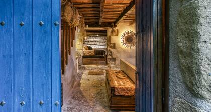Country House 'Can Rubio, Les Encies' with Mountain View, Private Terrace and Wi-Fi
