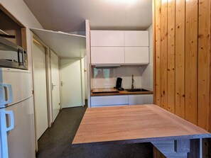 Frigorifero, macchina per tè/caffè