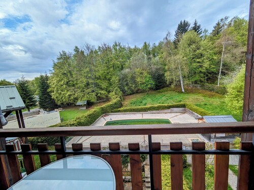 Au centre de la station, 6 personnes