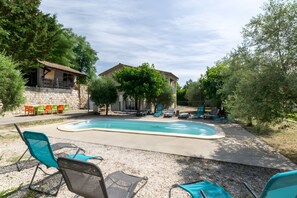 Pool - Villa "Le Serre Du Puech" with Mountain View, Private Pool & Wi-Fi (Chambonas)