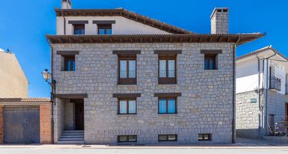 Holiday Home 'Casa Alval' with Mountain View, Wi-Fi and Air Conditioning