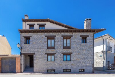 Holiday Home 'Casa Alval' with Mountain View, Wi-Fi and Air Conditioning