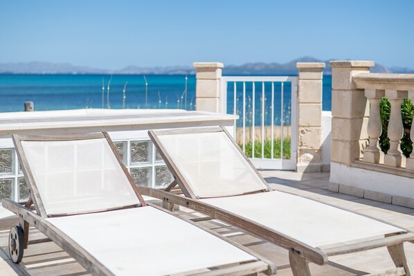 Terrace/patio - Holiday Home 'Es Mirador' with Sea View, Wi-Fi and Air Conditioning (Son Serra de Marina - Santa Margalida)