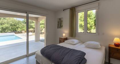 Villa 'La BarbiÚre' avec piscine privée, Wi-Fi et climatisation