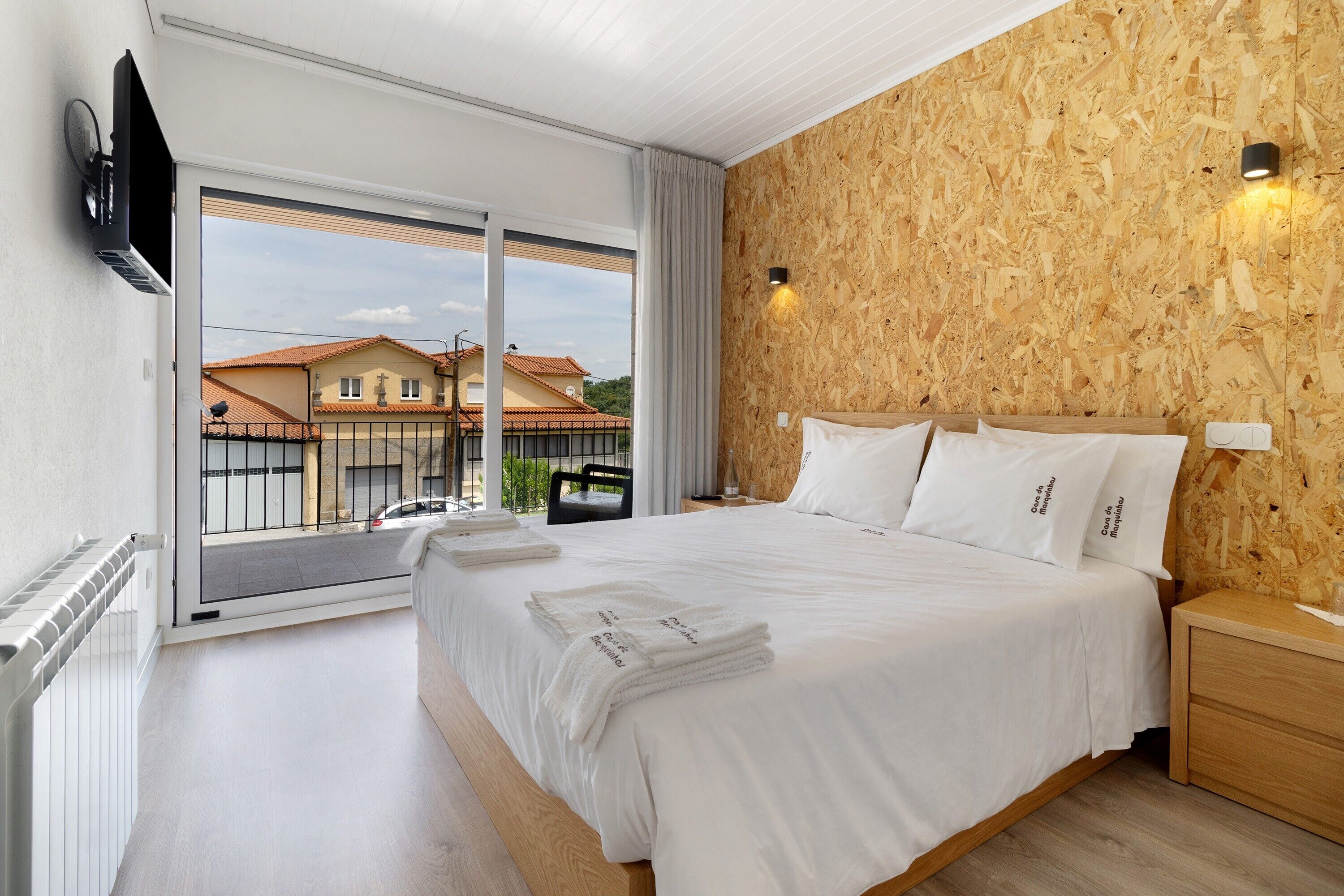 5 soverom, strykejern/-brett, wi-fi (inkludert) og sengetøy