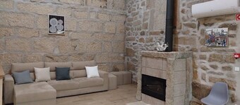 Holiday Bedroom 'Quarto Duplo Canhoteiros' with Mountain View, Wi-Fi and Air Conditioning