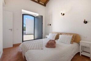 1 bedroom, iron/ironing board, free WiFi, bed sheets - Apartment 'Monte Gerações 1' with Shared Pool, Wi-Fi and Air Conditioning (Almancil)