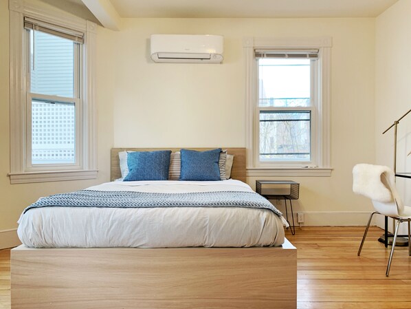 4 Schlafzimmer, Bügeleisen/Bügelbrett, WLAN, Bettwäsche