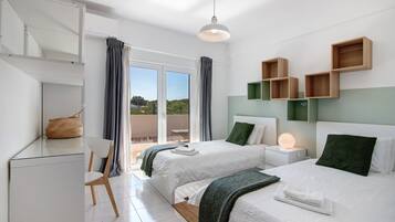 3 bedrooms, iron/ironing board, free WiFi, bed sheets