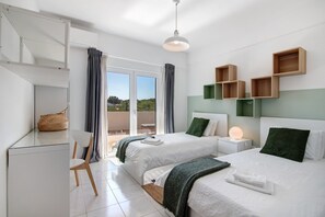 3 bedrooms, iron/ironing board, free WiFi, bed sheets