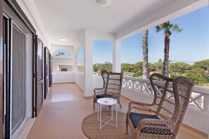Terrace/patio - Apartment close to golf, beaches, Quinta Lago, Vale Lobo, Quarteira and Vilamoura (Quinta do Lago)