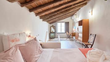 3 dormitorios, tabla de planchar con plancha, wifi gratis y ropa de cama