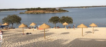 Holiday Home 'Casa Bica D'Alva' with Private Pool, Wi-Fi and Air Conditioning