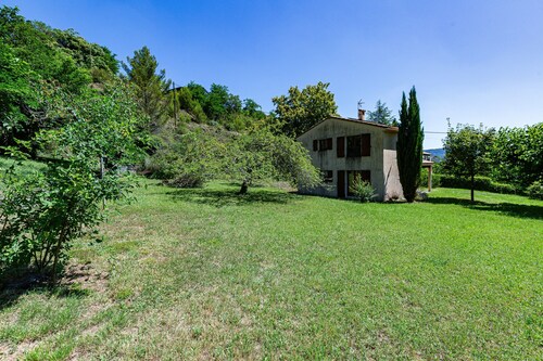 Gite 07 : Petite maison avec jardin privé