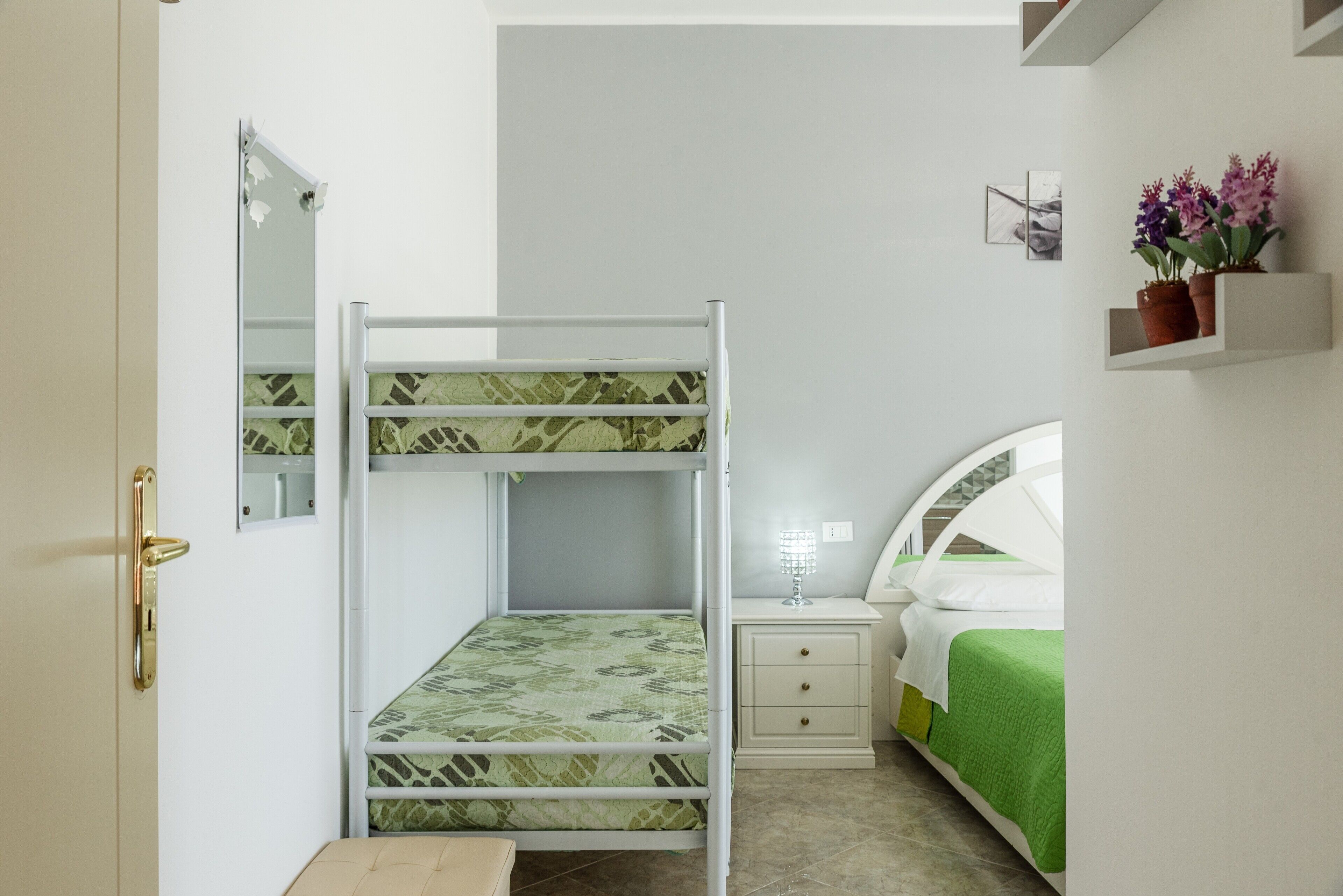 4 habitaciones, wifi gratis y ropa de cama 