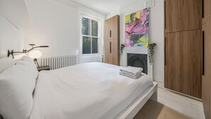 2 soverom, strykejern/-brett, reiseseng for barn og wi-fi (inkludert)