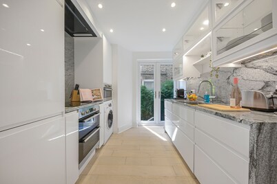 Classic 2bed Victorian Central London Retreat