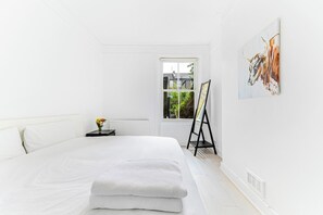 2 sovrum, strykjärn/strykbräda, resesäng och gratis wi-fi