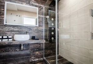 Shower, hair dryer, towels - 170m² Penthouse with Sea View with Pool, Wi-Fi & Terrace (Benalmádena)