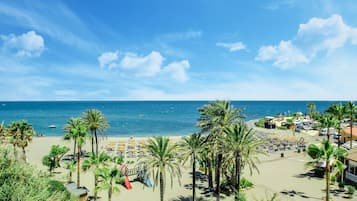 Vlak bij het strand