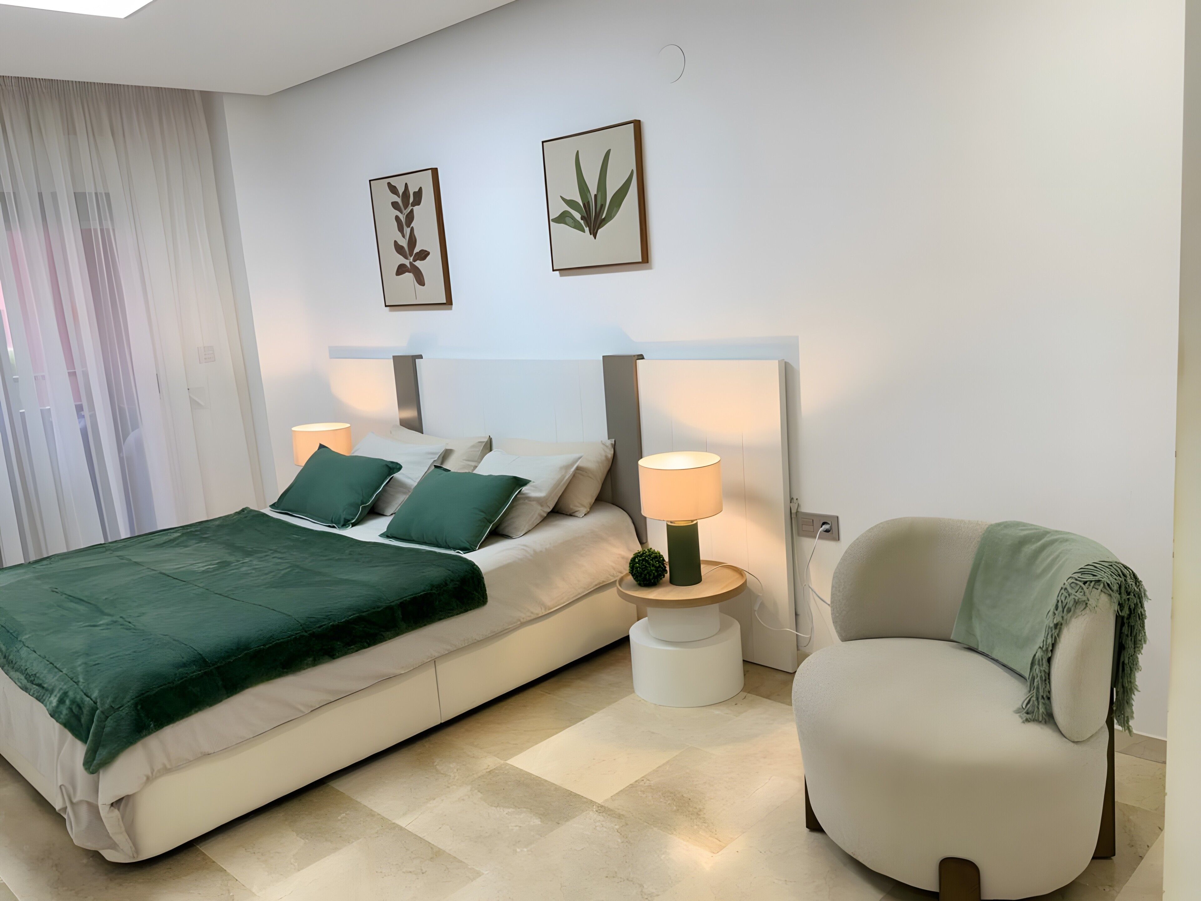 2 chambres, fer et planche à repasser, accès au Wi-Fi (inclus)