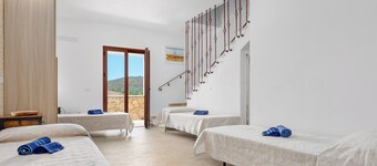 Holiday Home 'La Minda' with Mountain View, Private Terrace and Wi-Fi
