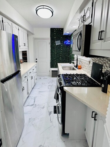 Clay Roof Inn *Freshly Renovated*