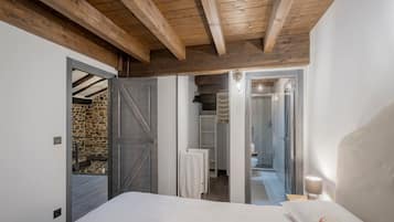 4 dormitorios, tabla de planchar con plancha, wifi gratis y ropa de cama