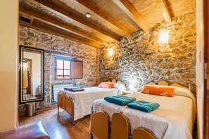 6 Schlafzimmer, Bügeleisen/Bügelbrett, kostenloses WLAN, Bettwäsche