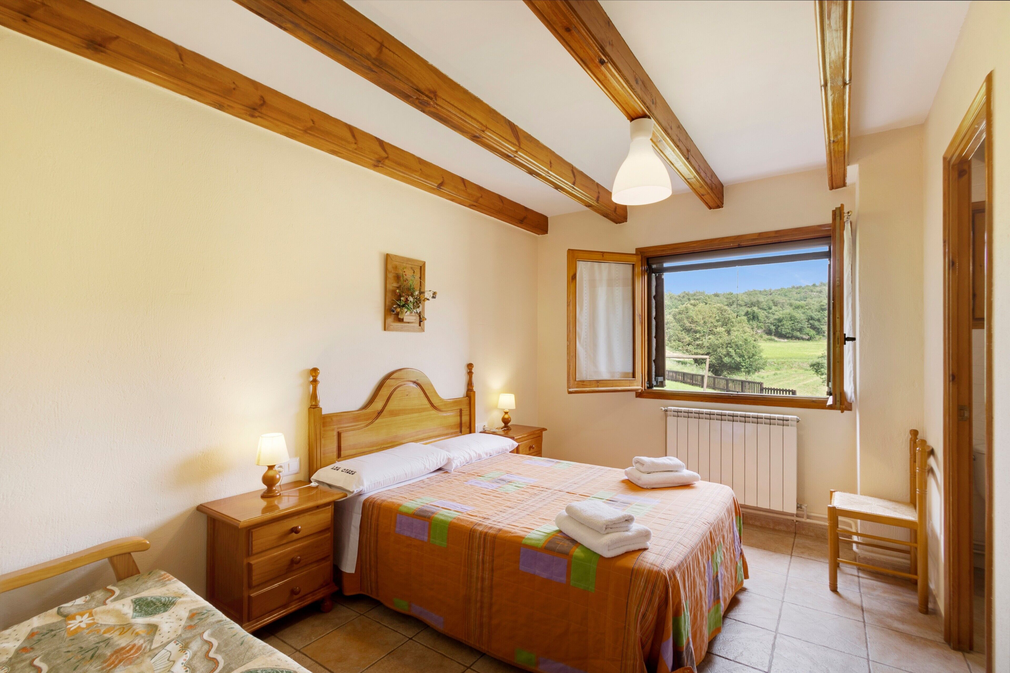 7 bedrooms, iron/ironing board, free WiFi, bed sheets